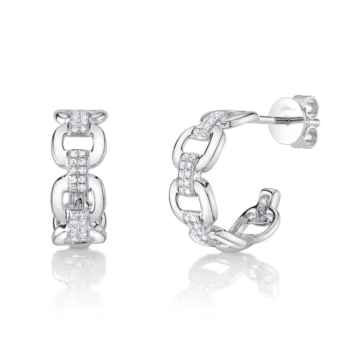 0.13ctw Diamond Link Huggie Earring