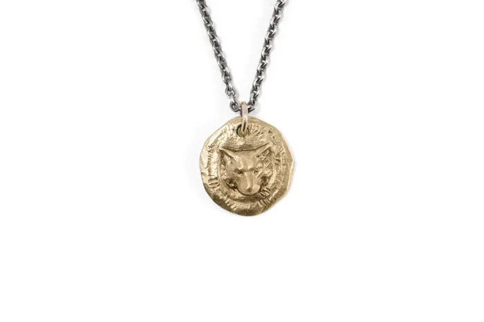 #061 – Necklace Wolf – GOLD