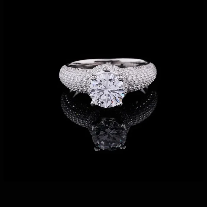 1.00 CT Chic & Stylish Round Cut Moissanite Diamond Jewelry For Someone Special