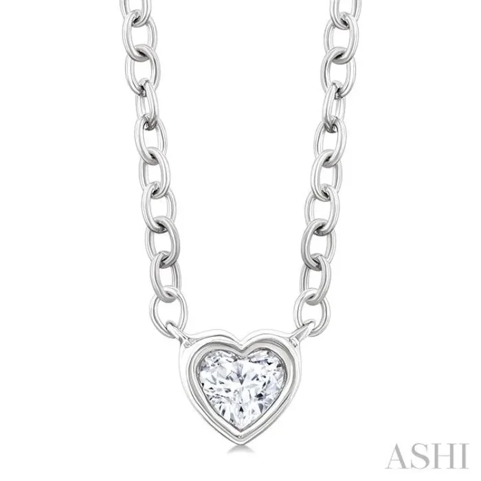 1/6 Ctw Petite Bezel Set Heart Shape Diamond Fashion Pendant With Chain in 10K White Gold