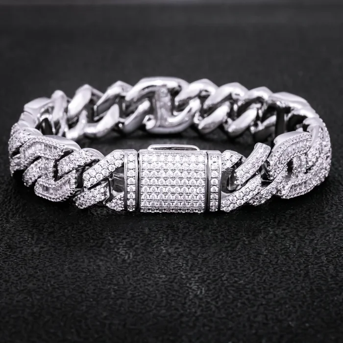 12mm Prong Baguette Curb Bracelet In White