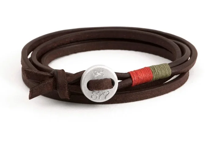 #169 – Men’s bracelet button brown leather orange green