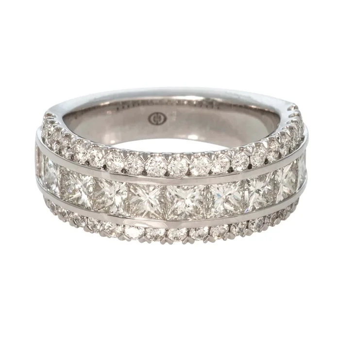 2.37ctw Princess-Cut & Round Diamond Band