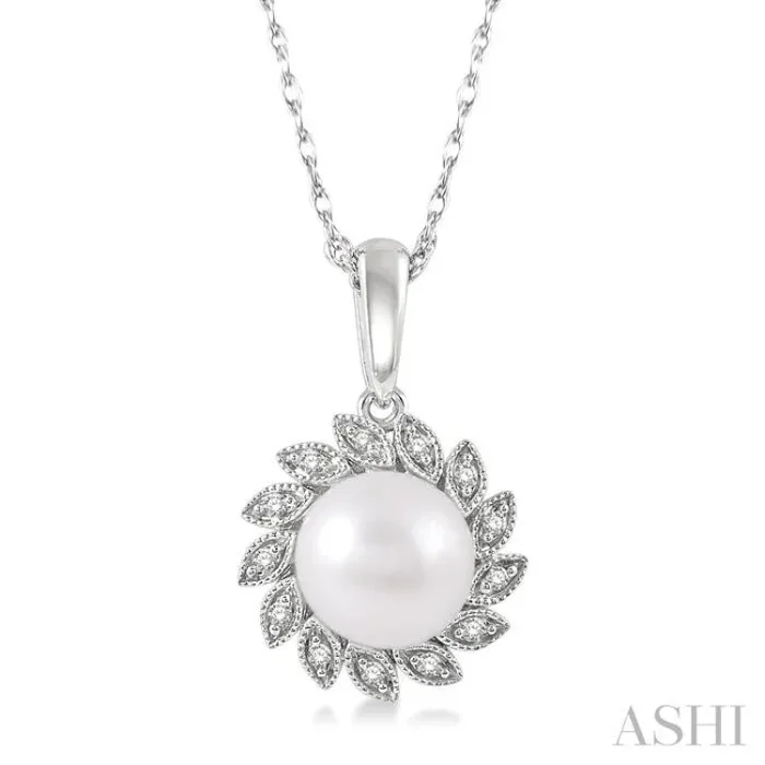 7×7 MM Round Shape Cultured Pearl and 1/10 Ctw Sunflower Round Cut Diamond Pendant With Chain in 10K White Gold