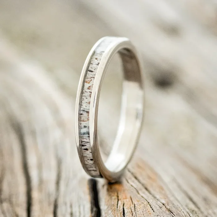 “ETERNA” – ANTLER STACKING BAND – TITANIUM (3MM) – SIZE 5 1/2