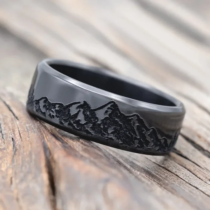“ROSS” – MOUNTAIN & FOREST ENGRAVED WEDDING BAND
