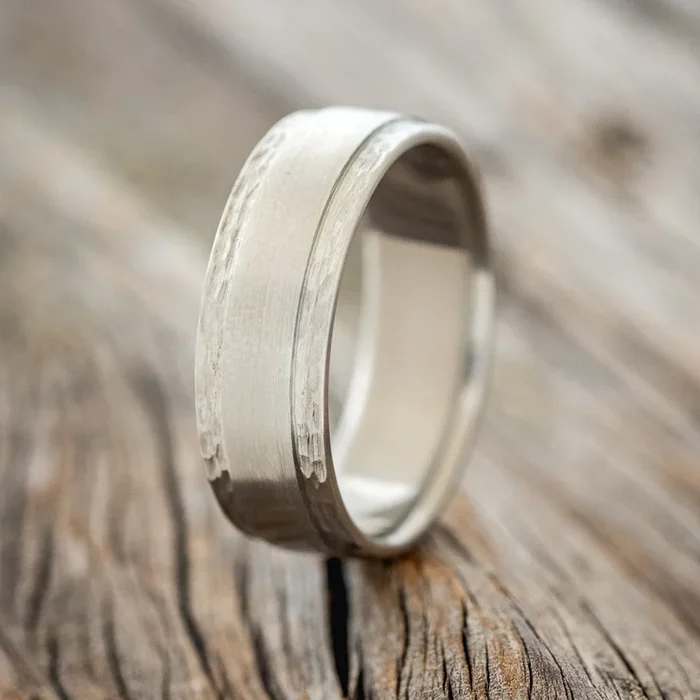 “SEDONA” – RAISED BRUSHED CENTER & HAMMERED EDGES WEDDING BAND – READY TO SHIP