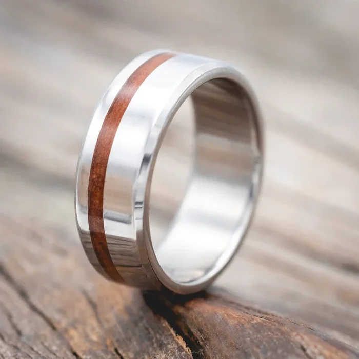 “VERTIGO” – REDWOOD WEDDING RING