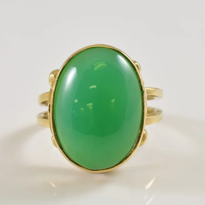 Chrysoprase Cocktail Ring | 8.50ctw | SZ 6.25 |