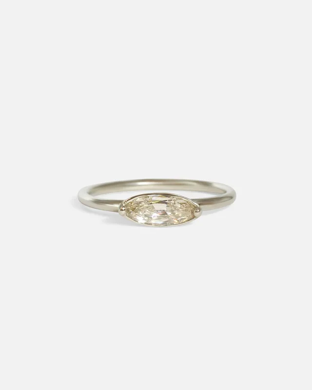 Dew 42 / Marquise Diamond Ring