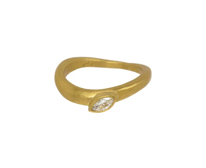 Diamond Solitaire Wave Ring