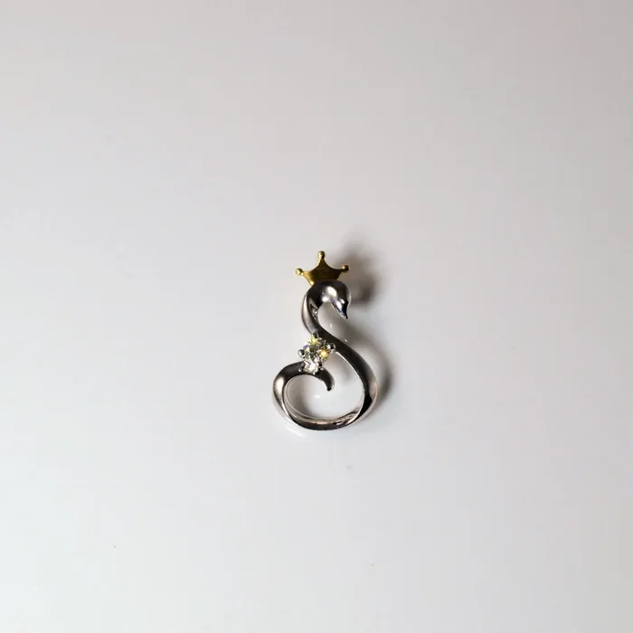 Disney’ Diamond Swan Pendant | 0.075ctw |