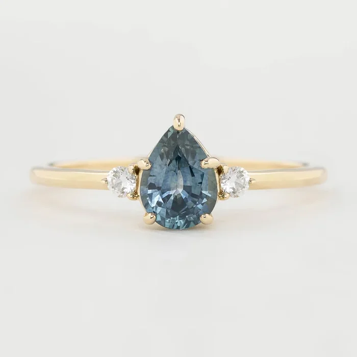 エミリーリング ブルーモンタナサファイア 0.62ct 14Kイエローゴールド