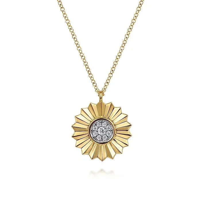 Gold Diamond Cut Pendant Necklace