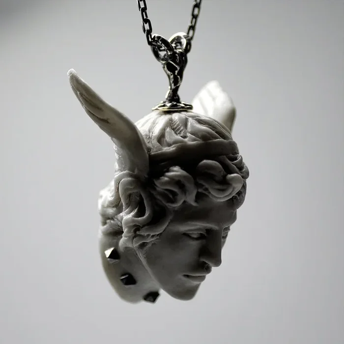 Hermes pendant – last items