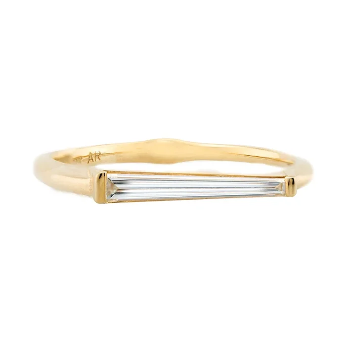 Minimalist Needle Baguette Ring – OOAK