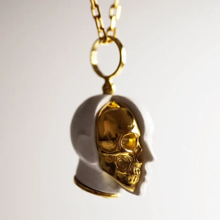 Oracle Skull pendant – white – last items