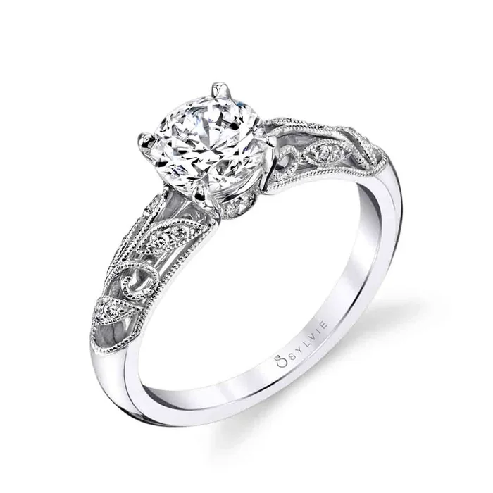 Round Cut Vintage Engagement Ring – Roial