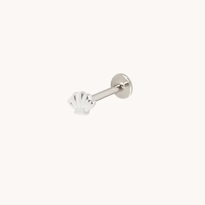 Shell Titanium Piercing Stud in Platinum