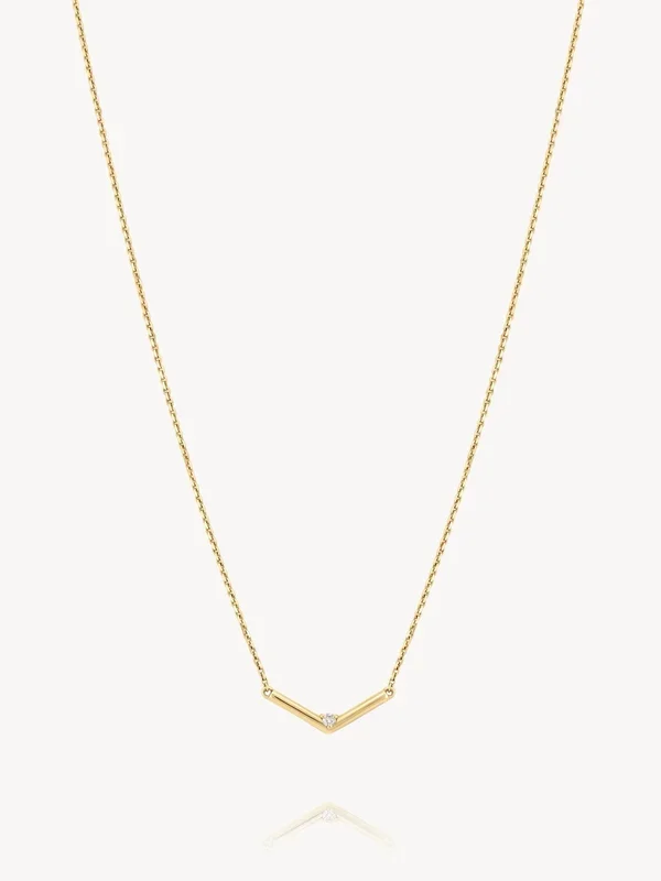 Single Diamond V Necklace
