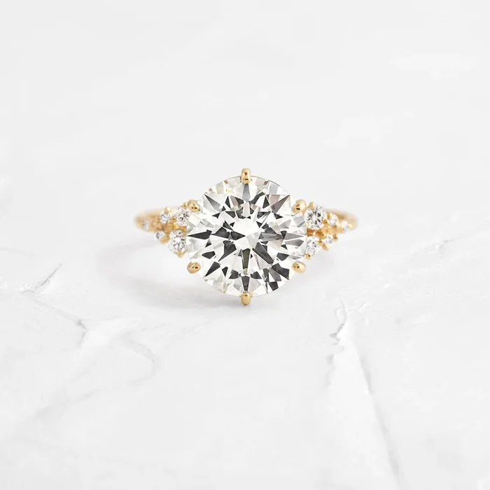 Snowdrift Ring, Round Cut