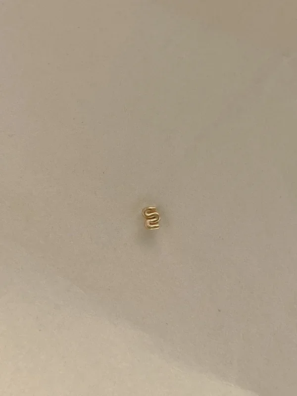 Squiggle Stud