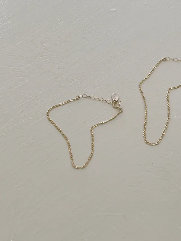 Thin Figaro Bracelet