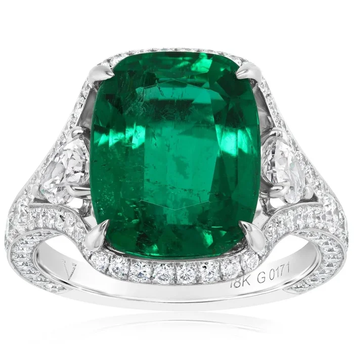 Zambia Vivid Green Emerald & Diamond Ring
